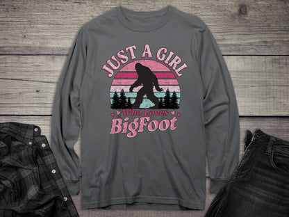 Girl Who Loves Bigfoot Long Sleeve Tee