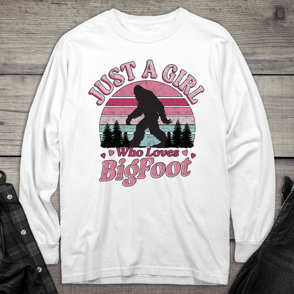 Girl Who Loves Bigfoot Long Sleeve Tee