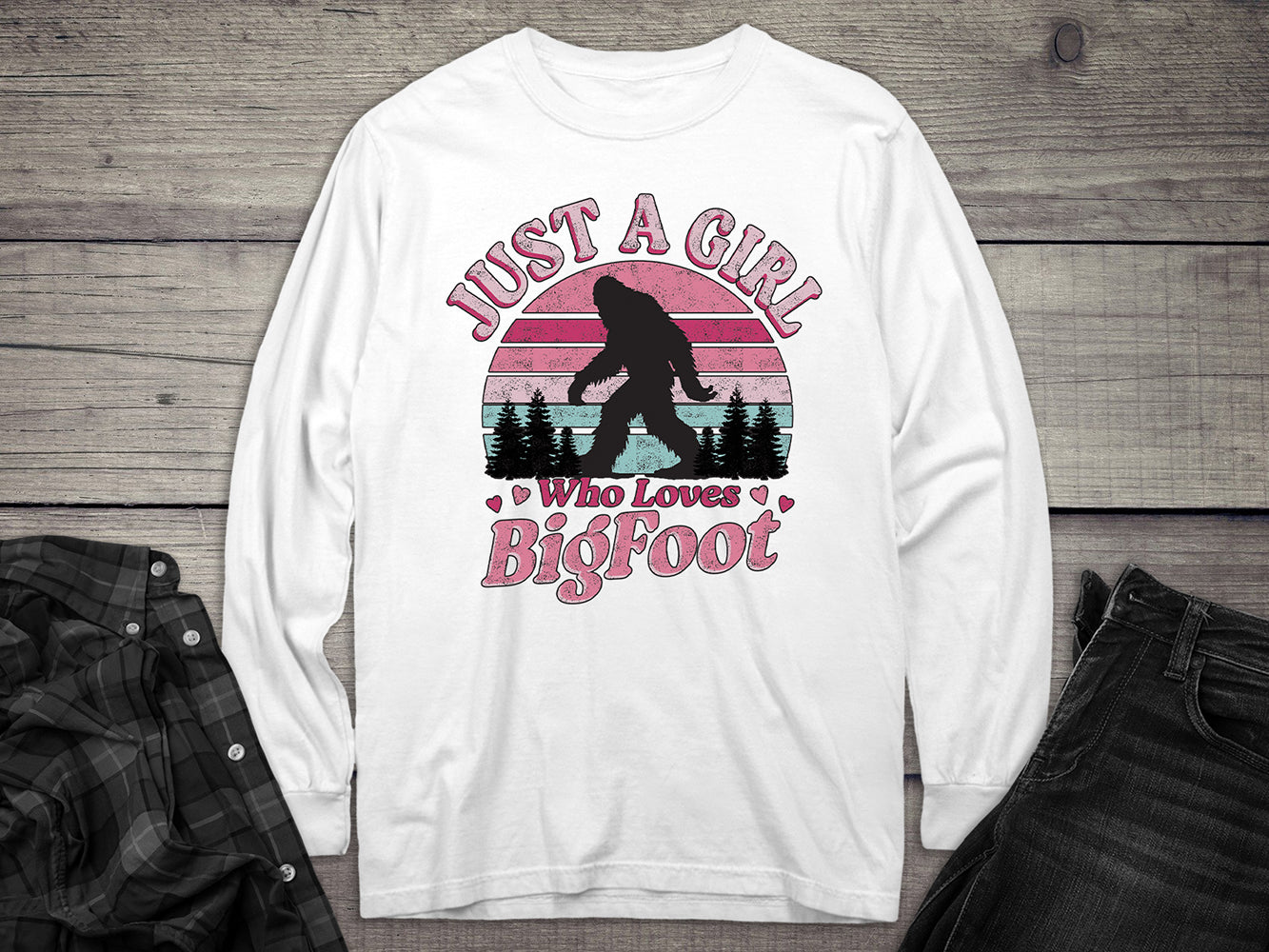 Girl Who Loves Bigfoot Long Sleeve Tee